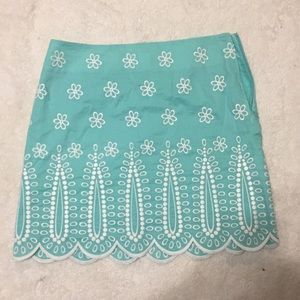 Vineyard vine skirt